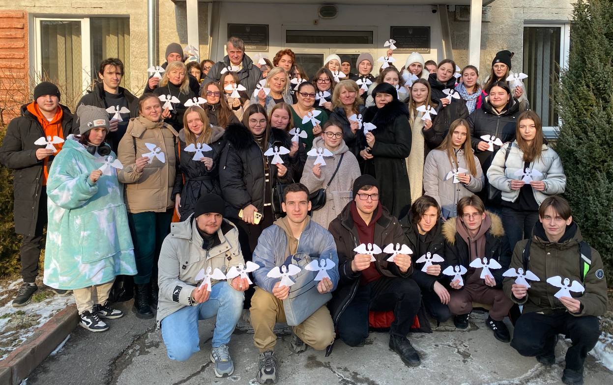 Вшанування героїв Небесної Сотні і усього українського Небесного Воїнства фізматівцями